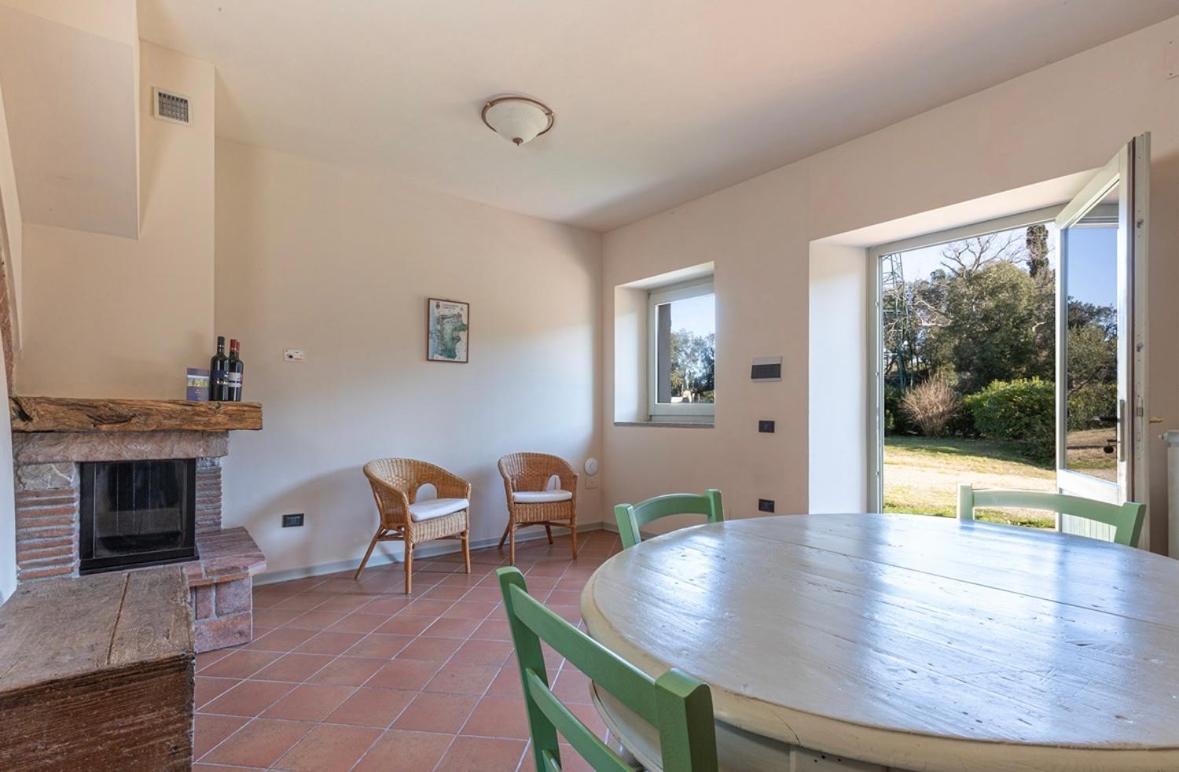 Agriturismo Il Ghiaccio 수베레토 외부 사진